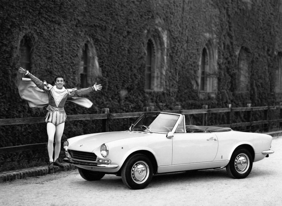  Fiat 124 Sport Spider 1966 года  (фото 7 из 7)
